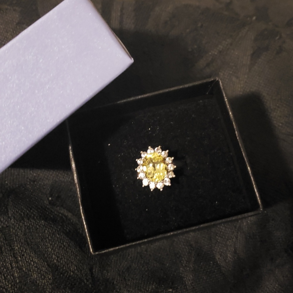 Yellow stone ring - Picture 5 of 6